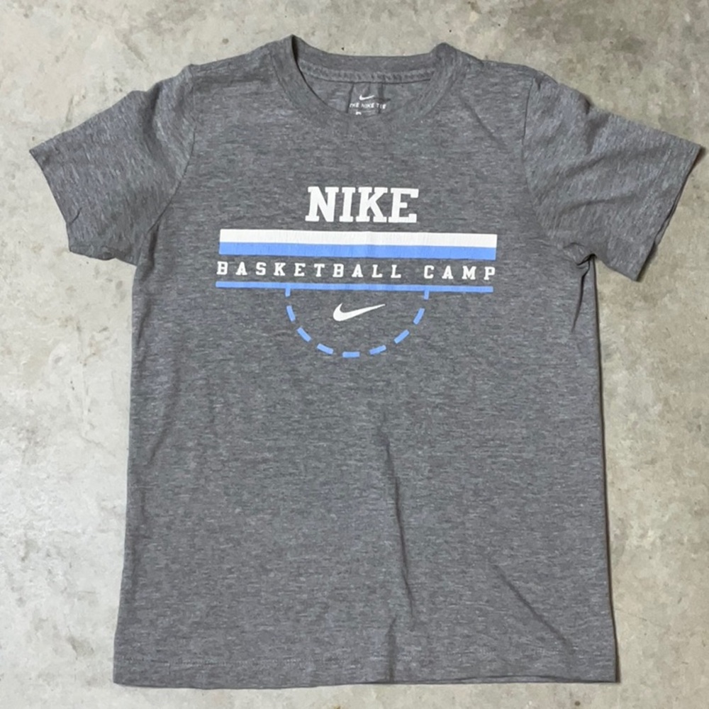 The Nike Tee Heather Gray Nike Basketball Camp Logo Youth M